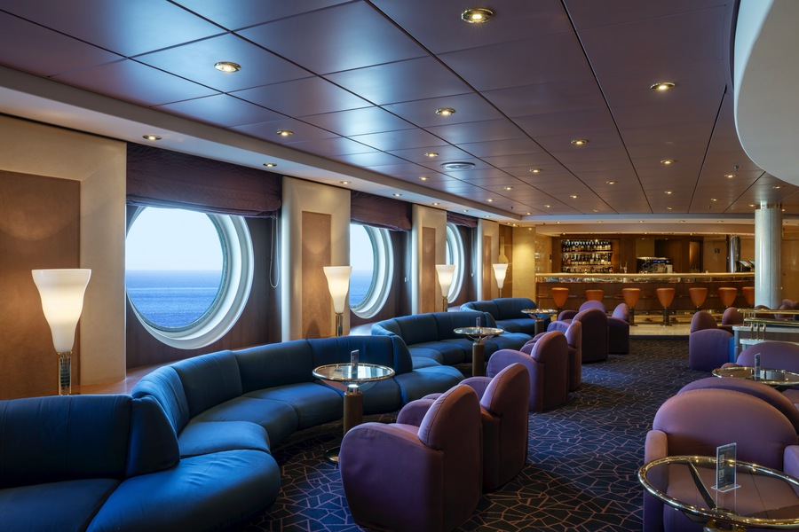 MSC Cruises MSC Opera Piazza di Spagna Lounge 3 ©MSC Rights - Ivan Sarfatti.jpg